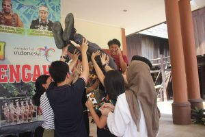 Treasure-Hunt-Taman-Mini-Indonesia-Indah